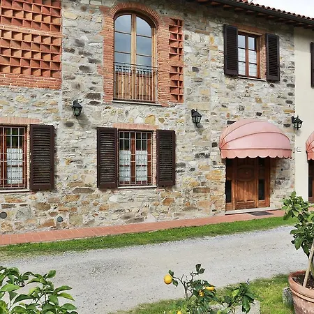 Casa Natya Nyaraló *